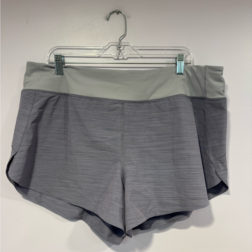 Athleta Run with it Textured 3.5 in Two-Tone Gray‎ Purple Athletic Shorts